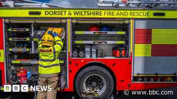 Union warns fire cuts will put public at risk