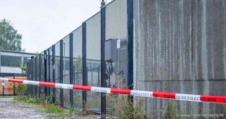 Geflohener Straftäter gefasst – Drei weitere auf der Flucht