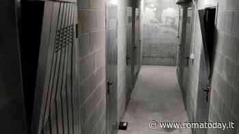 Saccheggiano un box e poi scappano con la refurtiva in un carrello della spesa