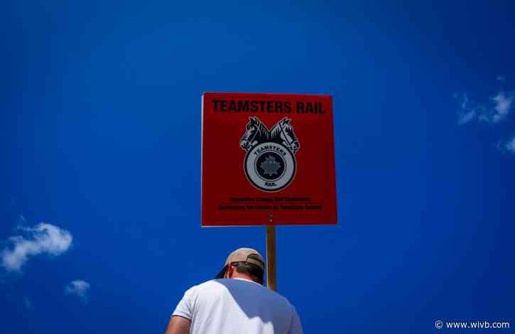 Workers at Canadian National Railway Co. will start returning to work Friday, union says