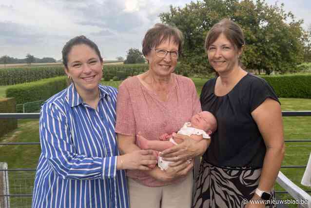 Kleine Juliette maakt viergeslacht compleet