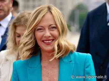 "Silenzio e depistaggi". "È irreperibile". Sinistra ossessionata dalle vacanze di Meloni