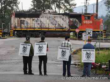 Teamsters challenge minister’s move to resume rail service as CPKC lockout drags on
