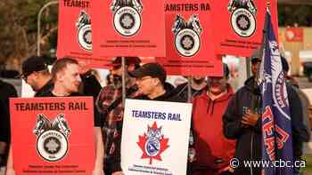 Teamsters union serves CN Rail with 72-hour strike notice as CPKC stoppage continues