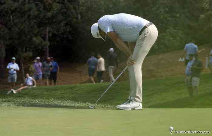 Adam Scott builds 3-shot lead in hopes of reaching FedEx Cup finale