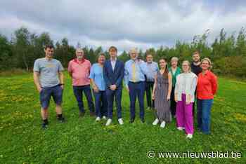 Burgemeester Rob Mennes (77) krijgt als lijsttrekker bij CD&V ruime groep jongeren in zijn zog: “Zij krijgen bij ons zichtbare en prominente plaats”