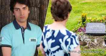 Ze heeft hem nooit gekend, toch zorgt Saskia voor graf van Arash: ‘Verhaal greep me aan’