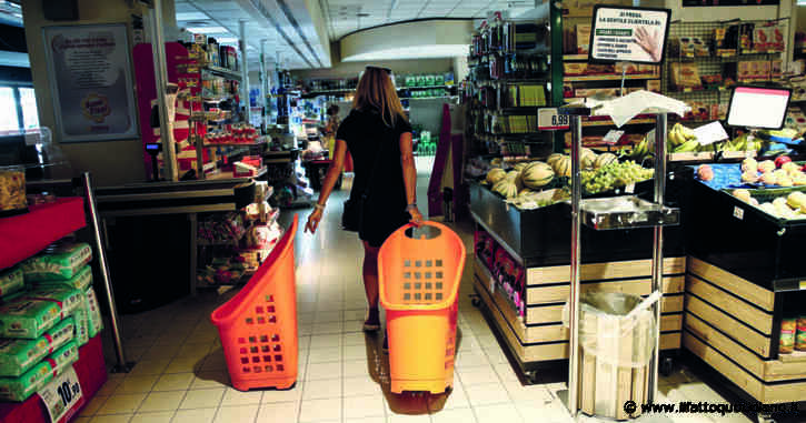 I “trucchetti” dei supermercati per farti riempire il carrello della spesa: la psicologa dei consumatori svela tutti i segreti dei commercianti