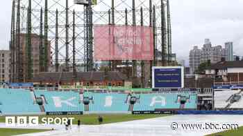 Rain holds up Surrey victory push against Lancs