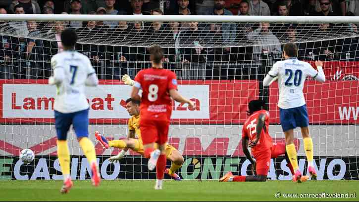 Almere - Almere City thuis afgedroogd door PSV: 1-7