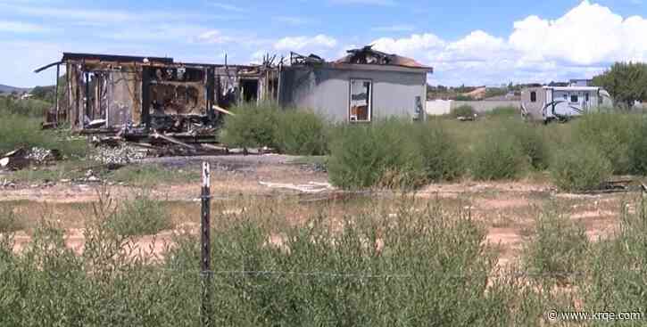 Santa Fe family struggles with insurance company after plane destroys home