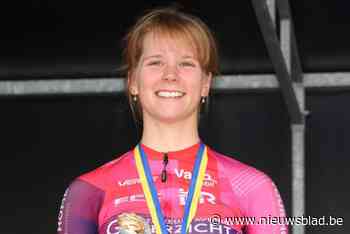 Lotte Verburgh en Yana Decruyenaere op podium in Erwetegem