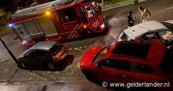 Ze horen een enorme klap, net als anderhalf jaar geleden. Het zal toch niet weer raak zijn? Jawel!