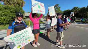 Proposed changes to Florida state parks bring out protesters