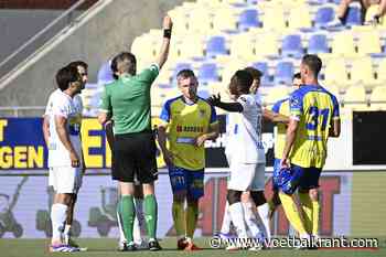 Serge Gumienny ziet dat scheidsrechter Visser de mist inging: "Hij had zijn fout moeten toegeven, hoe moeilijk dat ook is"
