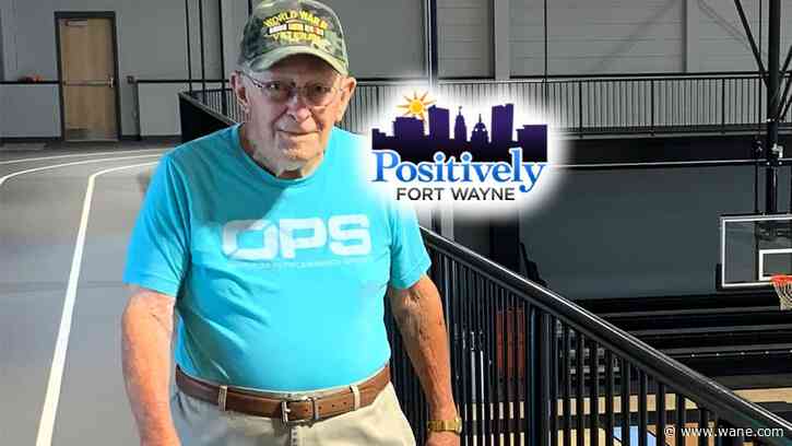 Walking World War II veteran brings smiles and inspiration