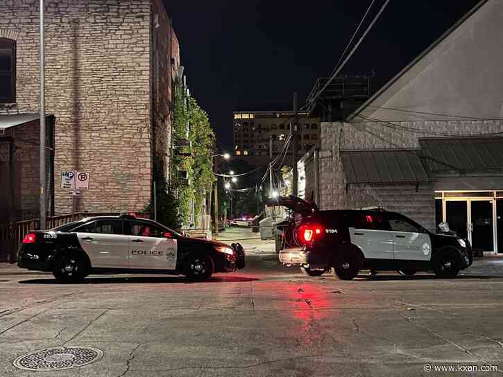 At least one dead after homicide in downtown Austin, APD says