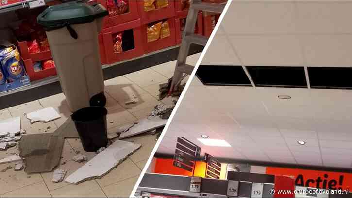 Flevoland - Plaatselijk noodweer in Flevoland: vrouw krijgt in Lidl plafondplaten op haar hoofd