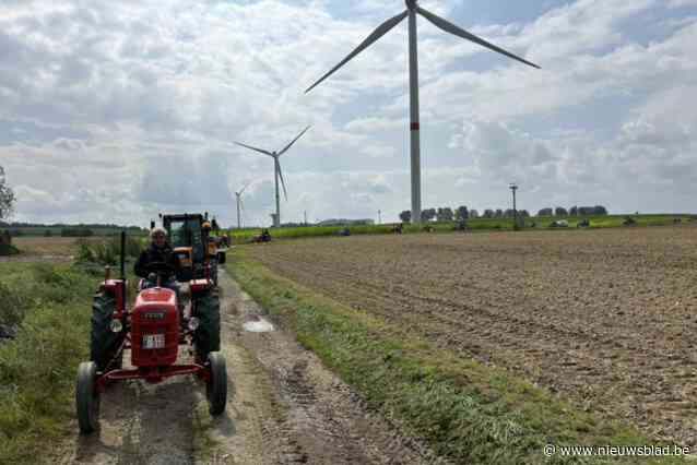 177 oldtimertractoren tuften door het Pajottenland