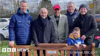 Spurs legend aims to save lives with memory benches