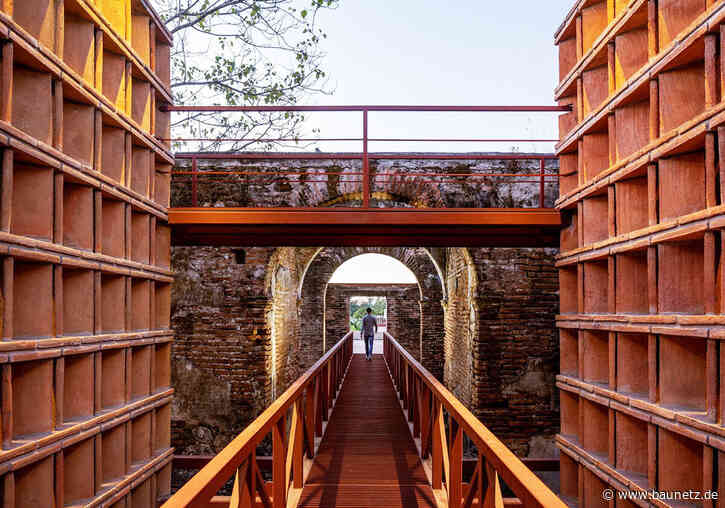 Kultur im alten Zollgebäude - Umbau in Mexiko von Colectivo C733