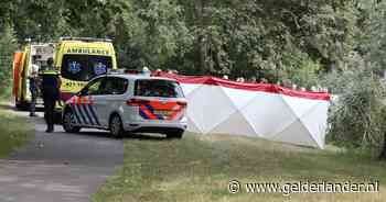 Man (55) filmt zijn verdrinkende vriend en slaat te laat alarm: ‘Ik dacht dat het een dolletje was’