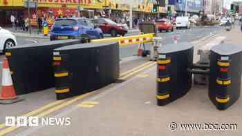Safety barriers installed ahead of Illuminations