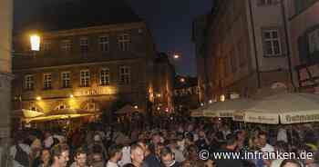 Chaos-Junggesellenabschied auf Sandkerwa Bamberg: Bräutigam springt zweimal in Regnitz