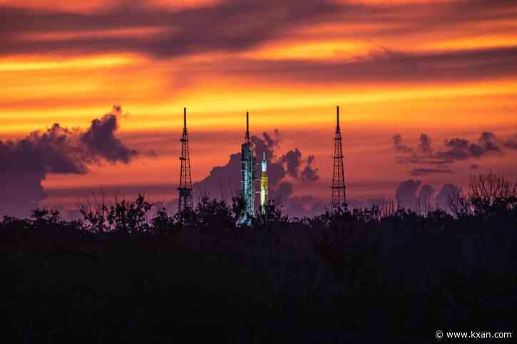 College students sought to help NASA return to moon