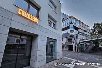 Geschäft mit Damenmode ist plötzlich leergeräumt