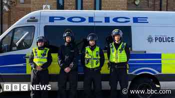Officers to take on Three Peaks in full riot gear