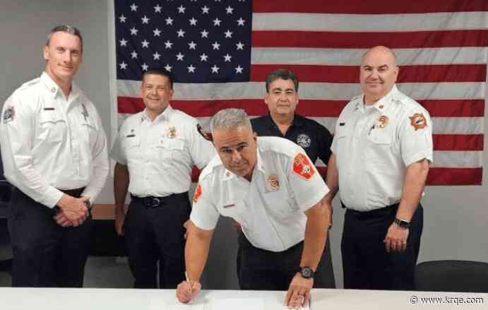 Fire chiefs sign mutual aid pact to enhance response times in Doña Ana County