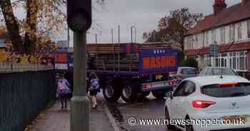 Scaffolding firm between Beckenham school and playground 'putting kids at risk'