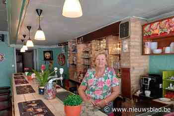 Annie viert tachtigste verjaardag in haar café: “Ik hoop er zeker nog een veertigste jaar achter de toog bij te doen”