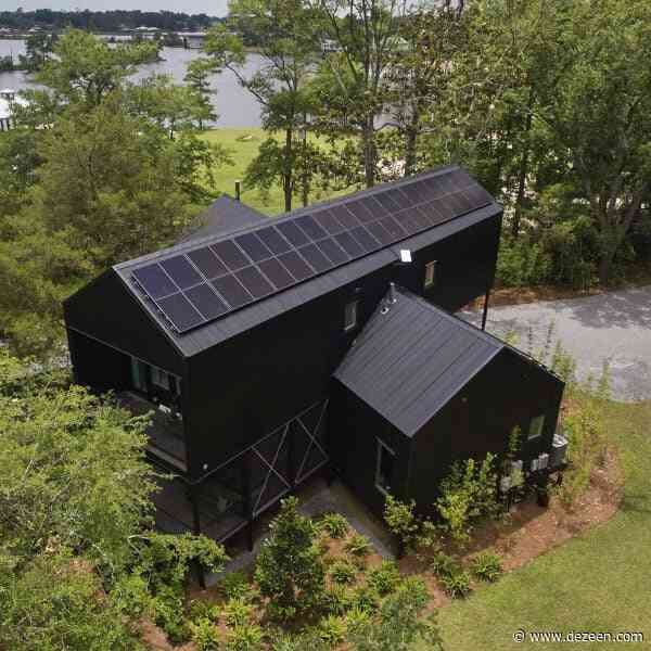 Eleven US houses with bold black exteriors