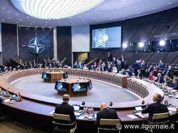 "Nuovi aiuti". La Nato puntella lo scudo di Kiev. Zelensky: "Lasciateci colpire Mosca in profondità"