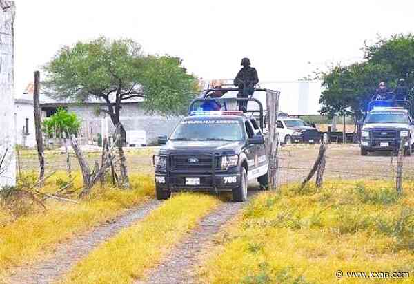 Volunteers find bones in suspected cartel 'kitchen'