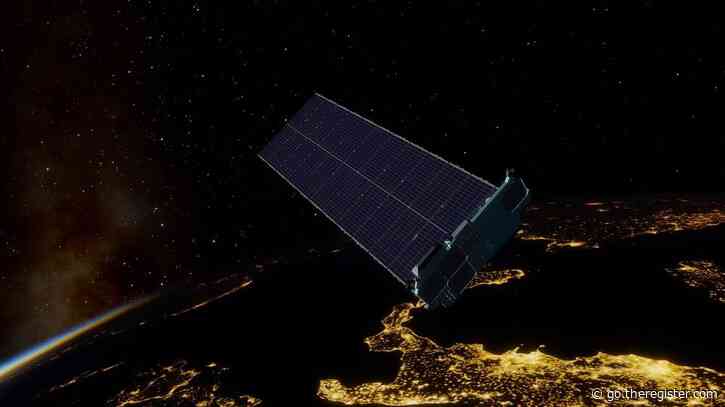 Astronomers back call for review of bonkers rule that means satellite swarms fly without environment checks