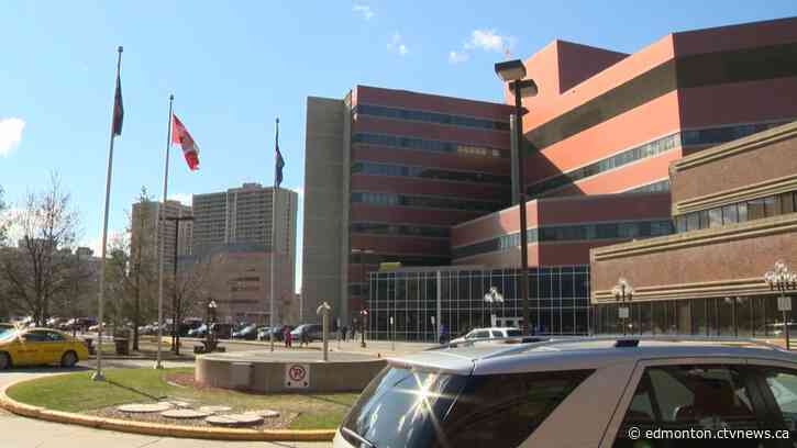 Doctors, nurses say Alberta plan to transfer hospitals alarming and concerning