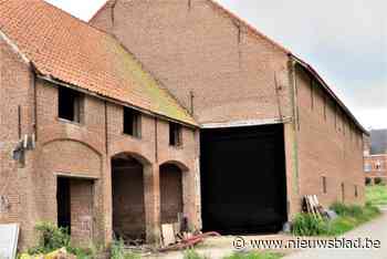 Feest op ’t erf van Hof van Beieren en in de schuur van boer Leon