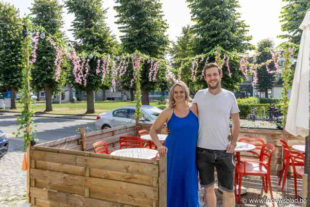 Café Roots viert eenjarig bestaan met groots feestweekend: “We willen al onze klanten bedanken”