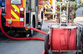 FW Dresden: Starke Rauchentwicklung bei Garagenbrand