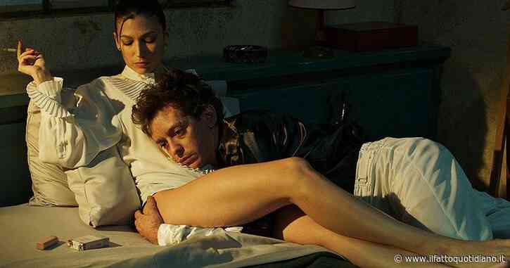 Festival di Venezia – El Jockey, il film queer con la Tokyo della Casa di carta che non si sa cosa sia