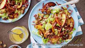 Kürbis-Salat mit Speck-Croûtons