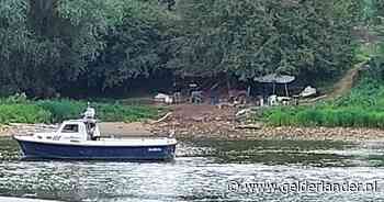 Tentenkamp aan de Rijn met dakloze arbeidsmigranten ontruimd: drie zijn met de noorderzon vertrokken