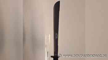 112-nieuws: jongen met kapmes aangehouden • brand in beautysalon