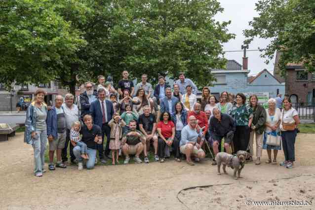 Vernieuwd Munitieplein officieel geopend: “Groene plek straalt het positieve in de wijk uit”