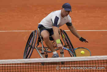 Israeli tennis player has emotional reunion with Oct. 7 survivors at Paralympics