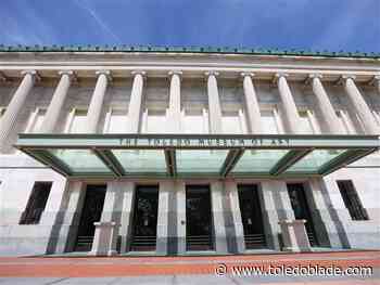 Senior tour offers 'greatest hits of Toledo' for free