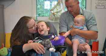 Isernhagen: Eltern von schwerkrankem Jungen sammeln Spenden für Trainingsgerät
